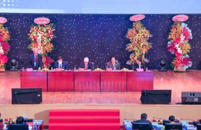 DELOYING THE PLENARY SESSION OF THE SCIENTIFIC CONFERENCE IN BINH DUONG PROVINCE FOR A QUARTER OF A CENTURY