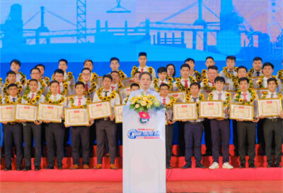 AN AWARD OF THE NATIONWIDE “THE YOUNG SKILLFUL CRAFTSMAN 2023” IN BINH DUONG PROVINCE