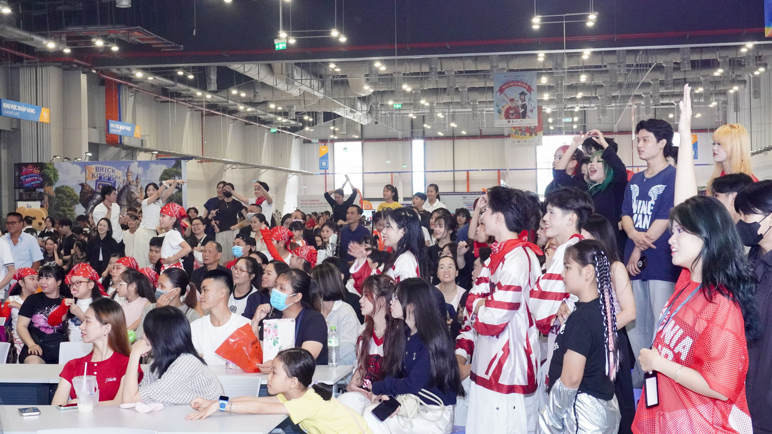Các đội tham gia K-pop Fight Dance Fest tại Chuỗi sự kiện Thể thao - Giáo dục mùa hè 2025, WTC Expo