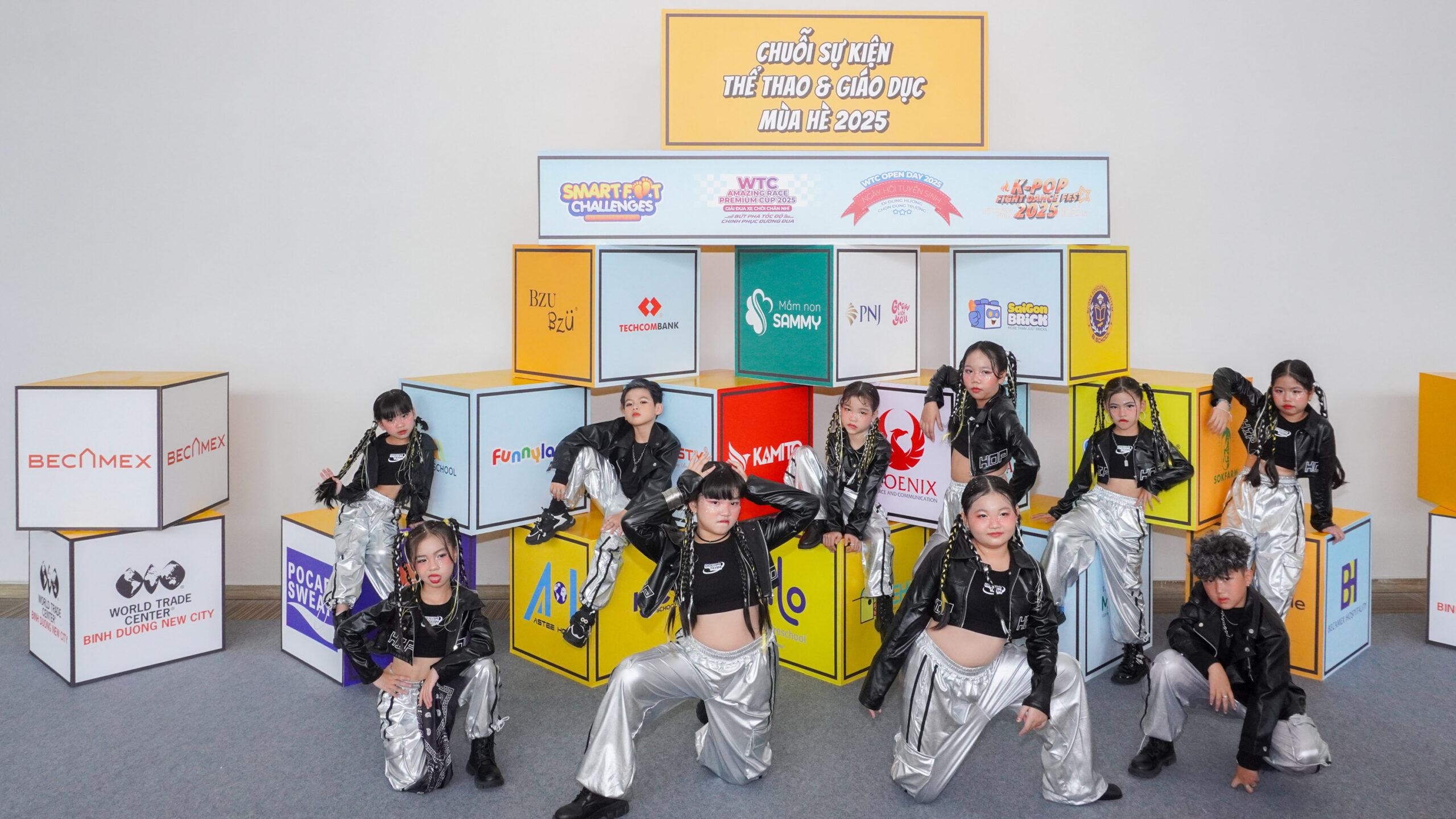 Nhóm nhảy cuộc thi K-pop Fight Dance Fest tại Chuỗi sự kiện Thể thao - Giáo dục mùa hè 2025, WTC Expo
