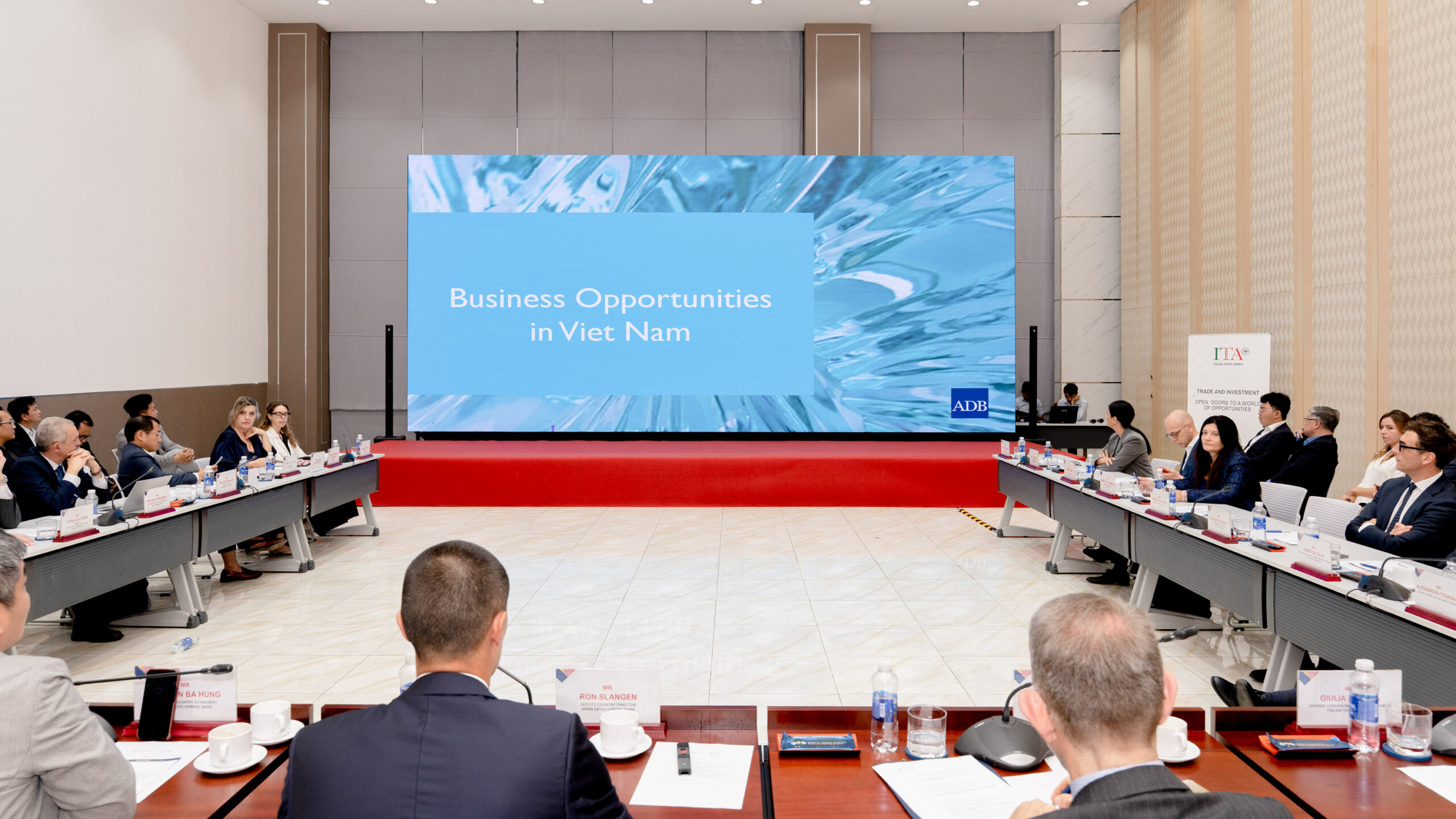 B2B networking tại Diễn đàn kinh tế ASEAN - ITALIA lần thứ 9 năm 2025