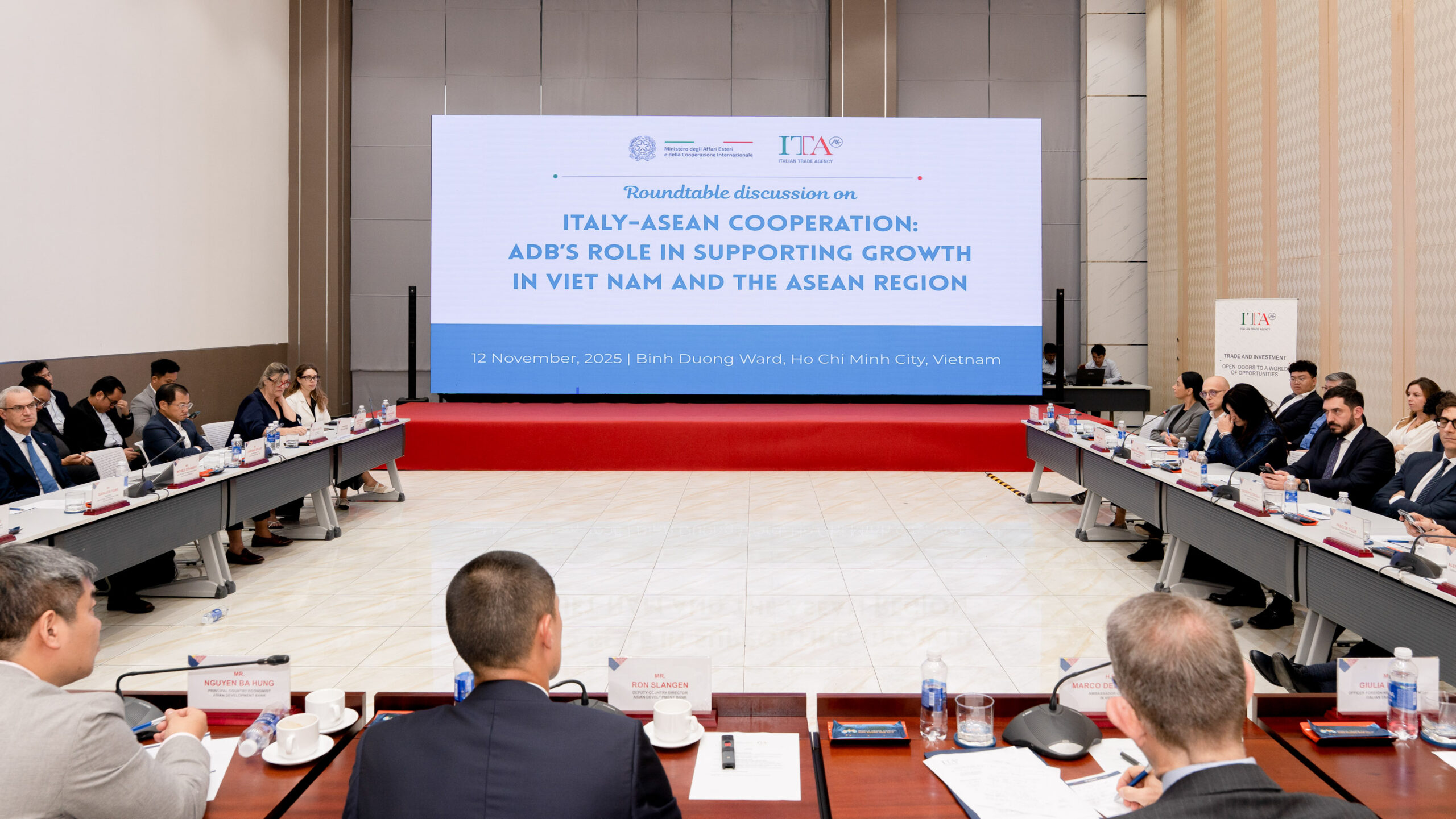 Thảo luận bàn tròn tại diễn đàn đối thoại Asean - Italia lần thứ 9 năm 2025