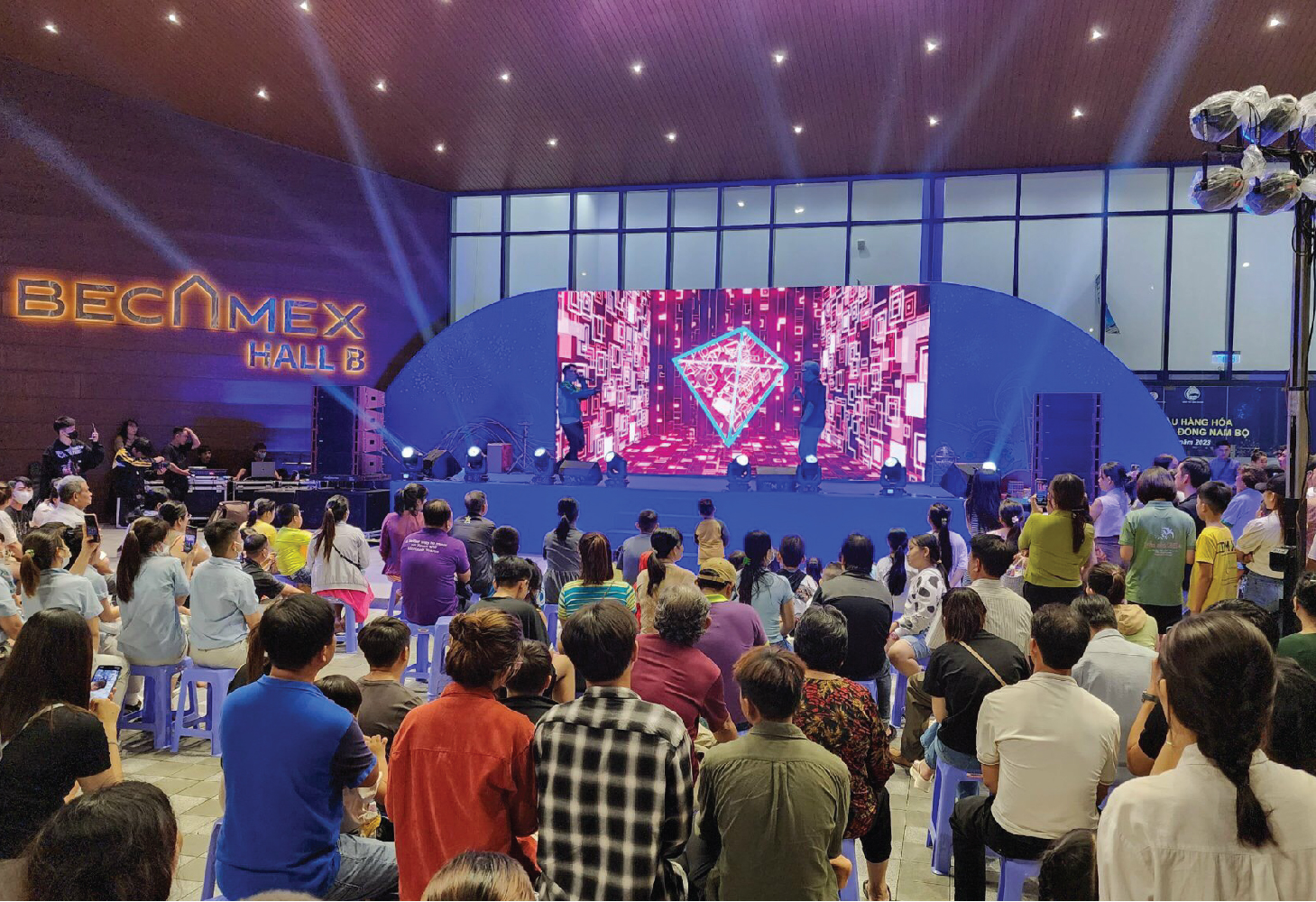 CẬP NHẬT TÌNH HÌNH TẠI SỰ KIỆN NGÀY 3