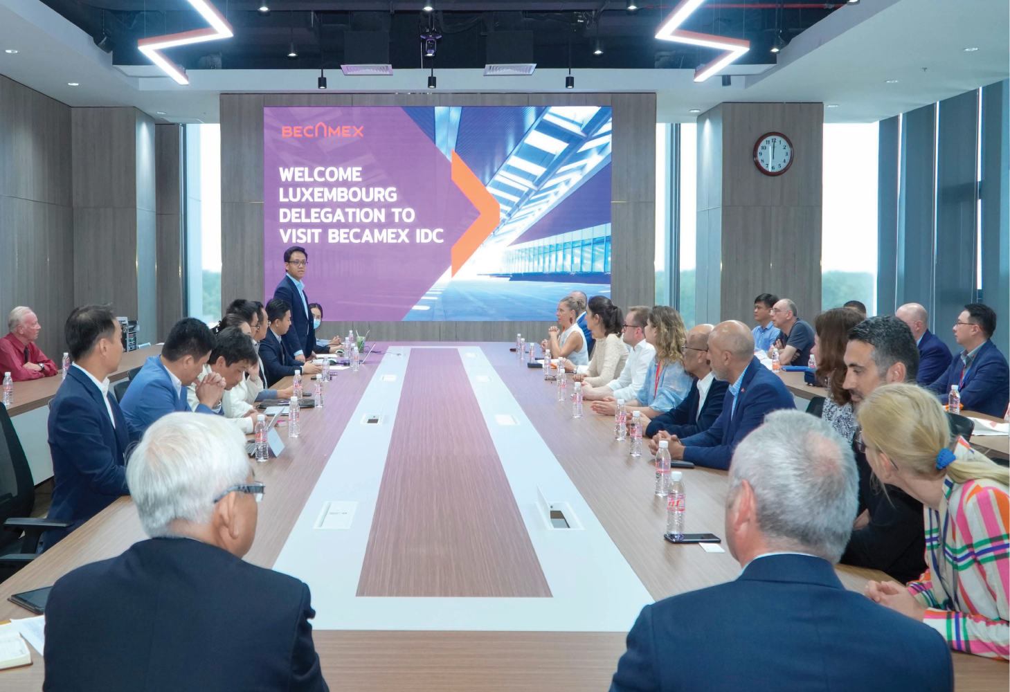 BECAMEX IDC GẶP GỠ VÀ LÀM VIỆC VỚI ĐOÀN DOANH NGHIỆP TỪ LUXEMBOURG VÀO NGÀY 6/5/2023