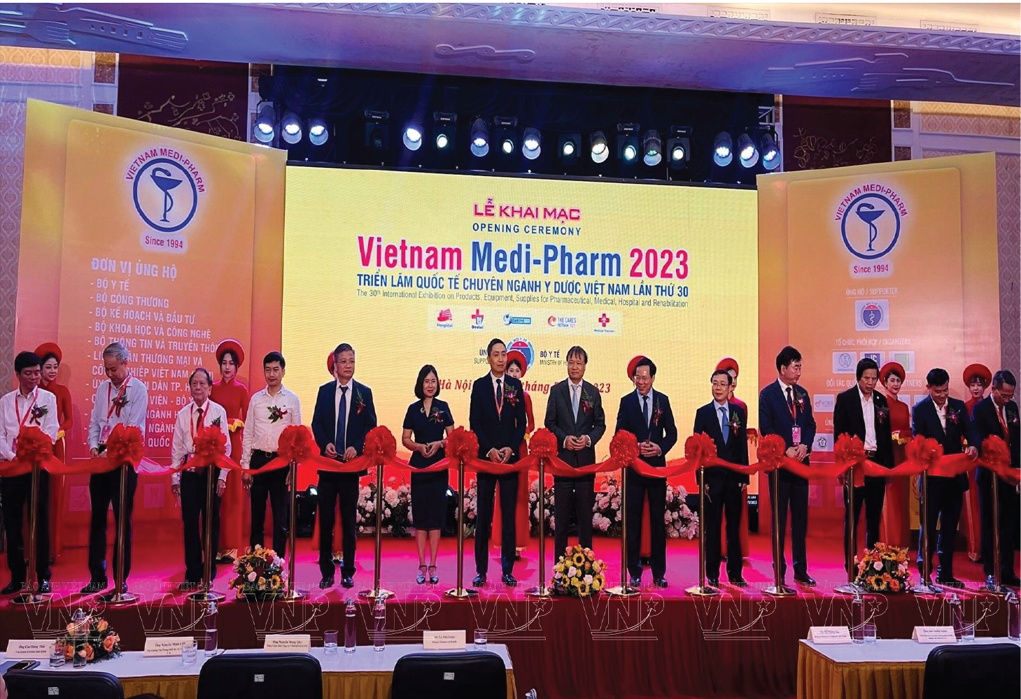 WTC BDNC THAM GIA TRIỂN LÃM QUỐC TẾ  CHUYÊN NGÀNH Y DƯỢC VIỆT NAM LẦN THỨ 30